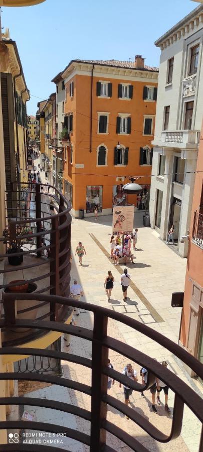 Apartment Centro Storico Verona , Samaritana N.4 Luaran gambar